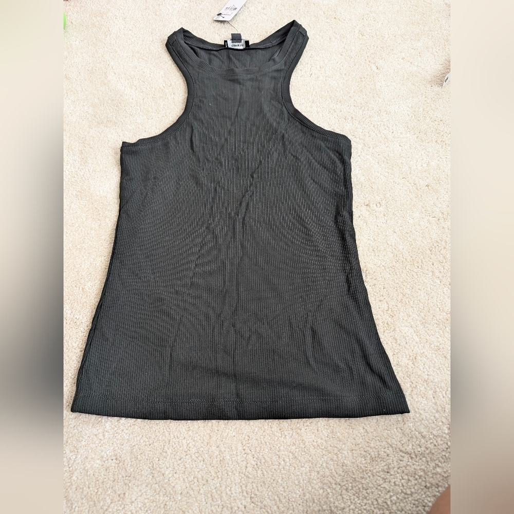 NWT Express Fitted Tank - XS